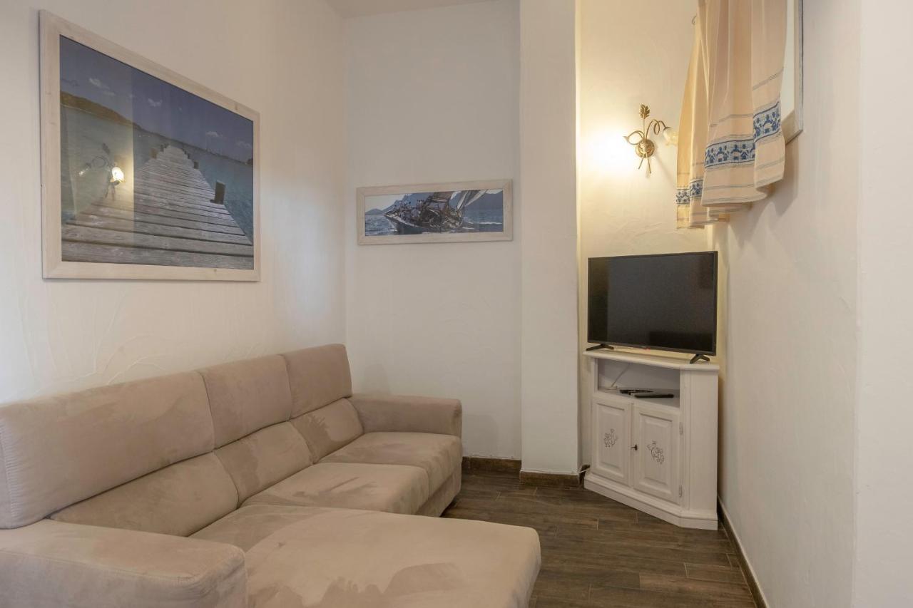 Orso Residence Palau Buitenkant foto